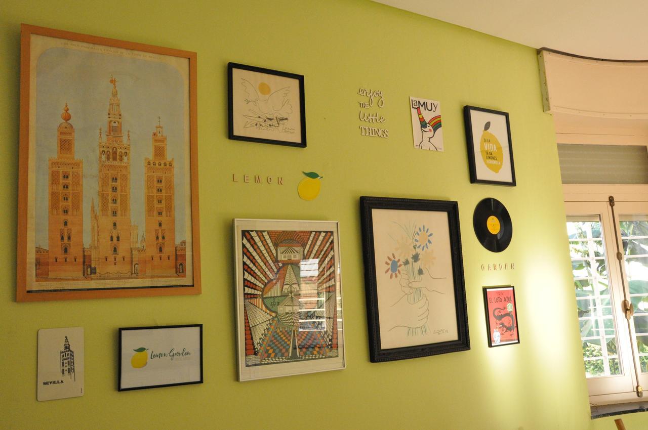 Lemon Garden Hostel Sevilla エクステリア 写真