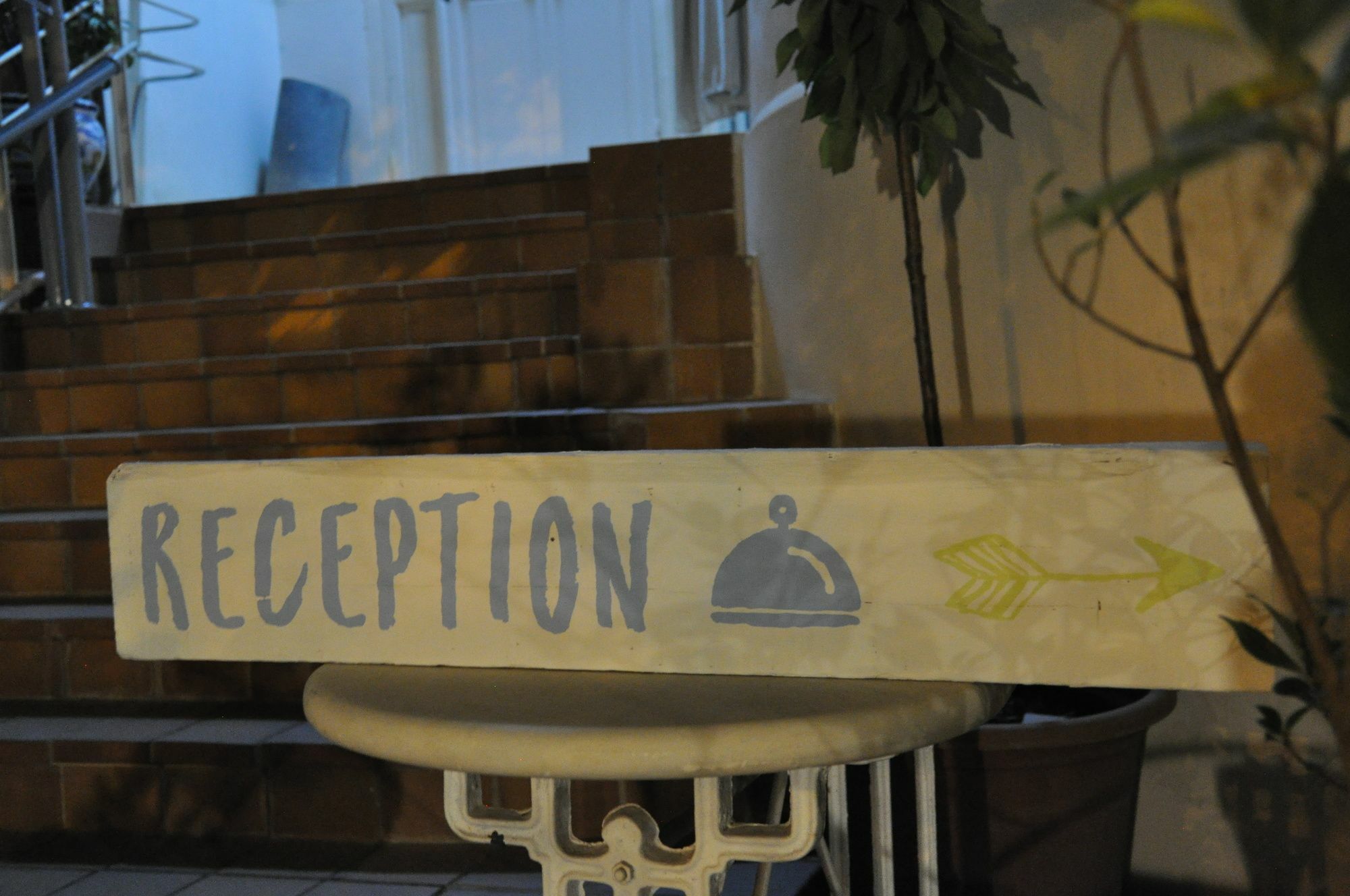 Lemon Garden Hostel Sevilla エクステリア 写真